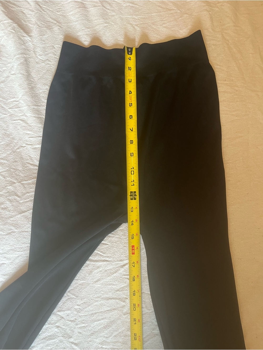 Women’s Black Pull-On Stretch Leggings
